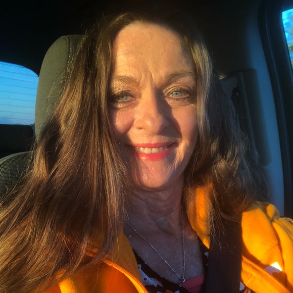 Meet your Posher, Foxie - Picture 1 of 1